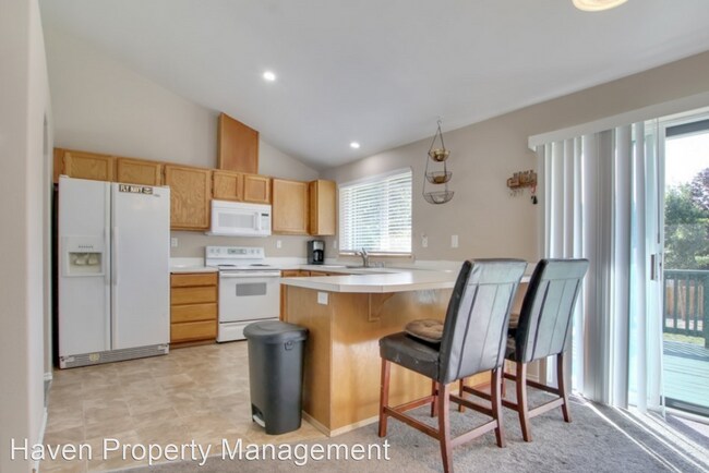 Building Photo - 3 br, 2.5 bath House - 24004 72nd Ave E