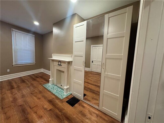 Foto del edificio - 1626 Lowrie St