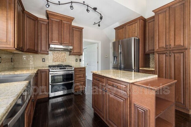 Building Photo - 1305 Goldspot Ct