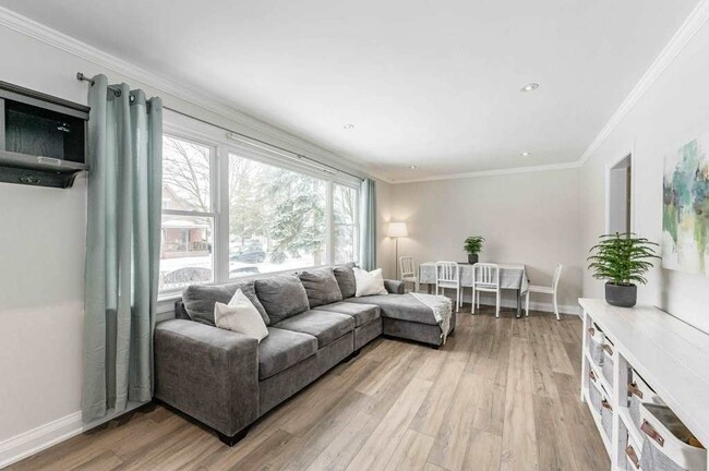 Building Photo - 90 Merion St