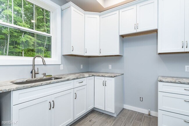 Foto del edificio - 3 br, 3 bath House - 66 Summerset Dr