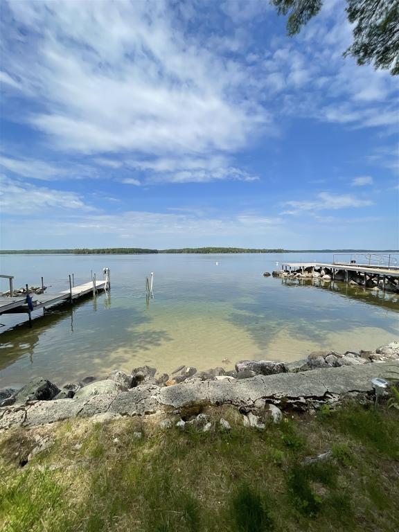 Foto del edificio - 123 Whites Point Rd