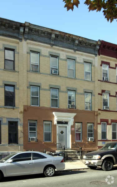 Foto del edificio - 871 Hart St