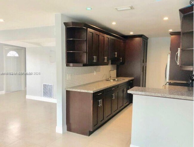 Foto del edificio - 43 NE 12th Ave