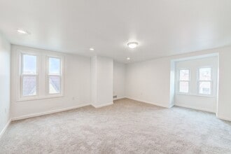 Building Photo - 744 Proctor Wy