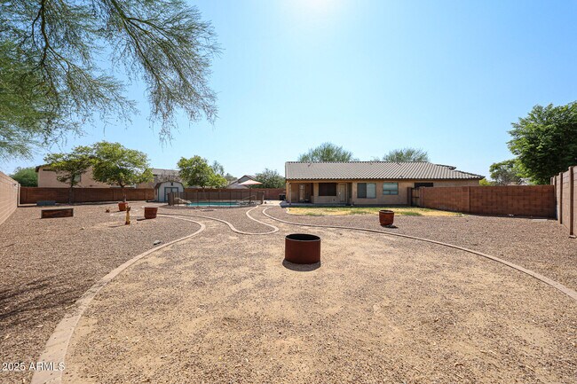 Building Photo - 5801 N 123rd Dr