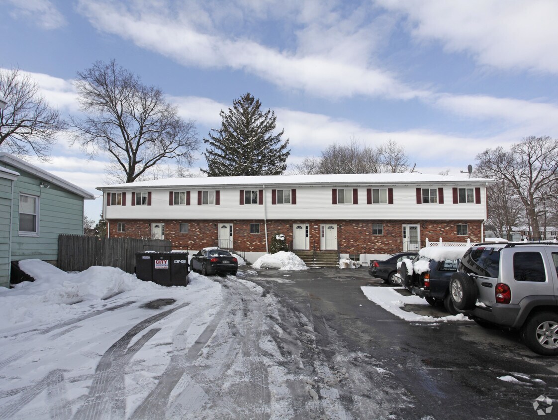 Primary Photo - 223 Seaside Ave