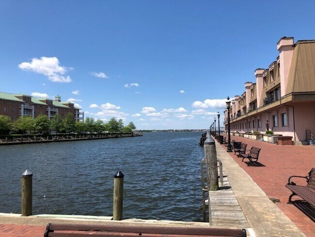 Foto del edificio - DOWNTOWN AREA