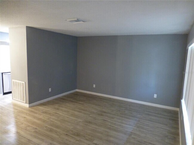 Foto del edificio - 30495 Park Ridge Dr