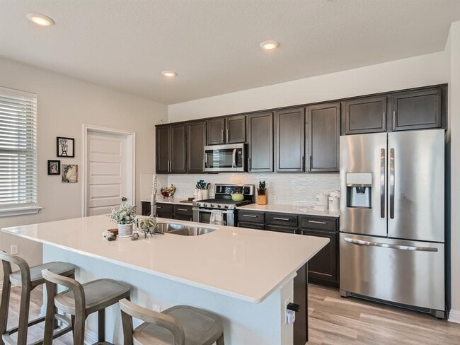 Building Photo - 7909 Mandela Bend