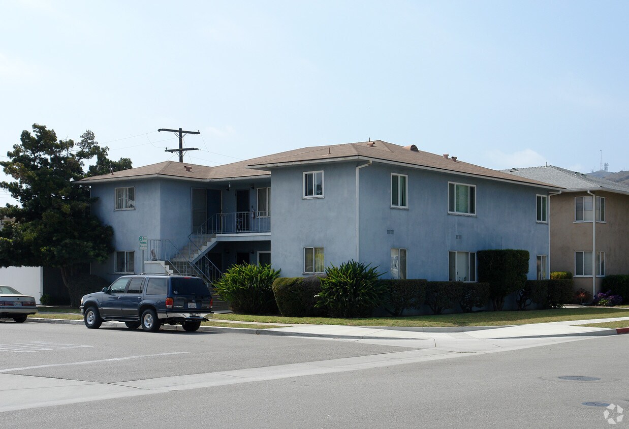Primary Photo - 2985-2995 Luna Dr