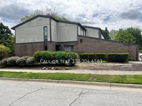 Building Photo - 931 Trimble Dr
