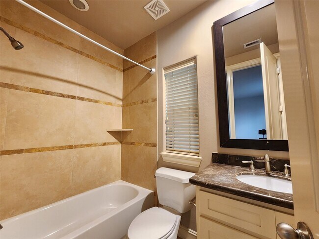 Foto del edificio - 3205 Center St