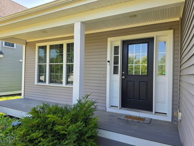 Building Photo - 21 Stocklan Cir