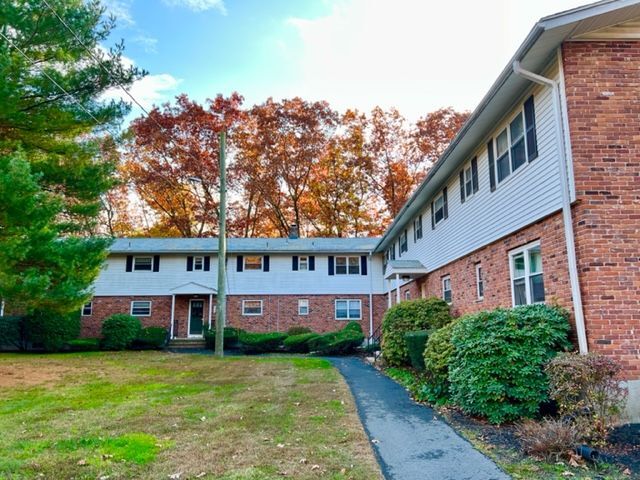Foto principal - 484 Oak Ave