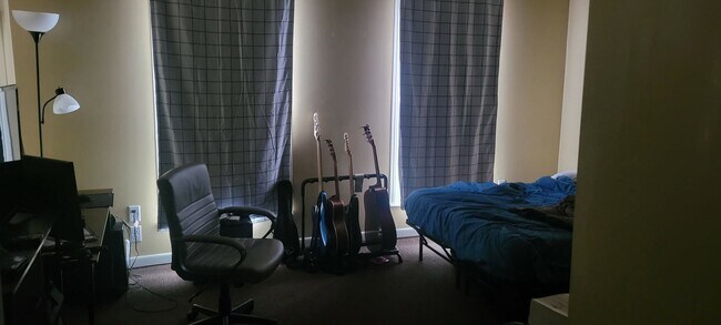 Foto del edificio - 325 S Michigan Ave