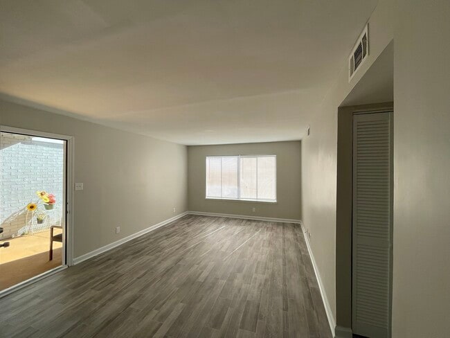 Large windows and natural light - Riverbend Apartments