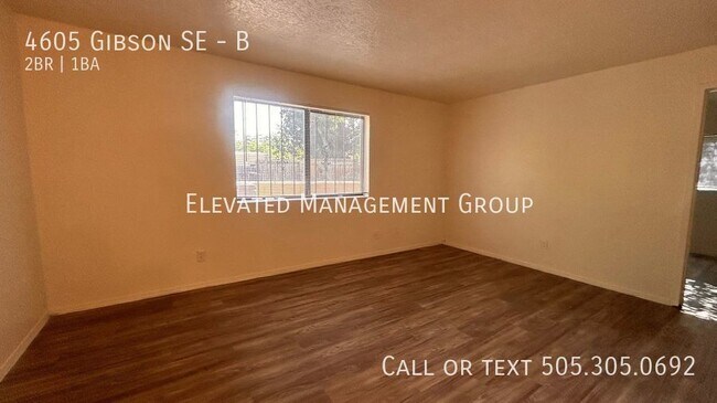 Building Photo - Beatiful first floor unit!!! 2 Bedroom Rea...