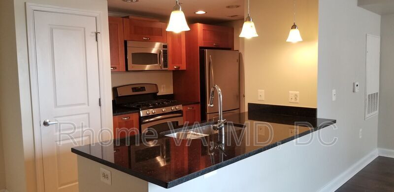 Foto principal - 2451 Midtown Ave
