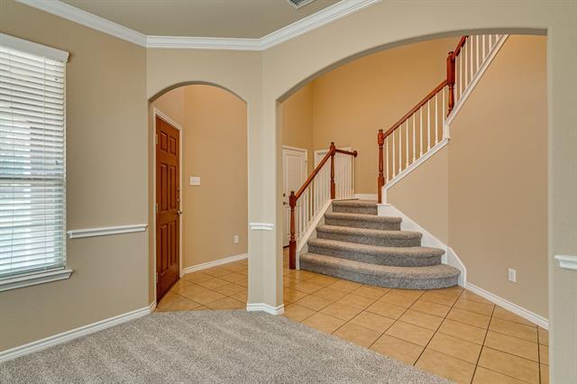 Building Photo - 12105 Walden Wood Dr