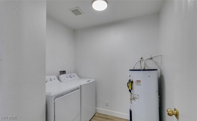 Foto del edificio - 6932 Kilgore Dr