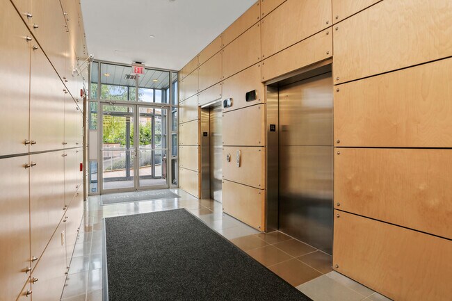 Elevator building - 33 N Water St