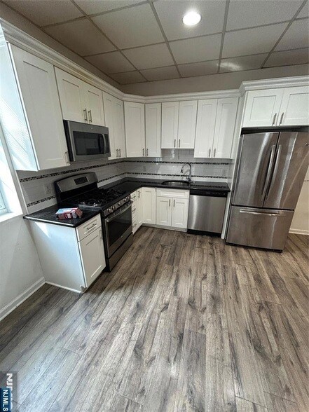 Foto del edificio - 61 Kansas St