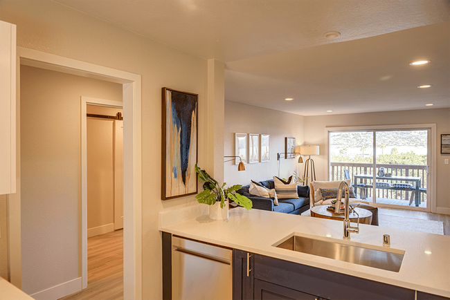 Building Photo - Harbor Point