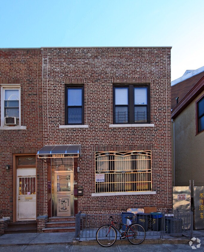 Primary Photo - 4715 7th Ave