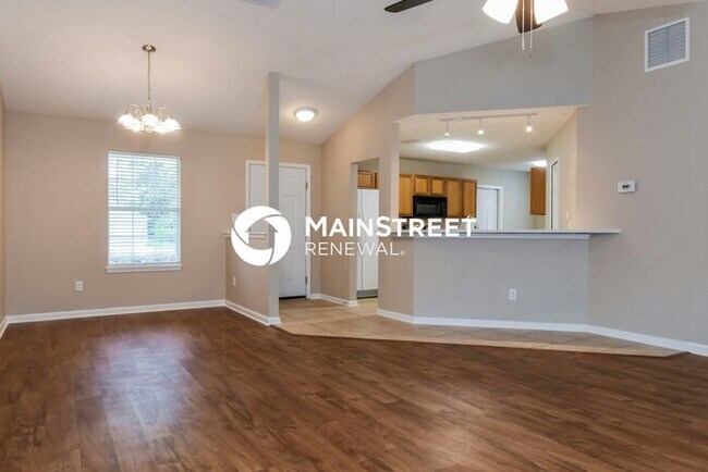 Building Photo - 3 Bedroom Pet-Friendly Home in St Augustin...