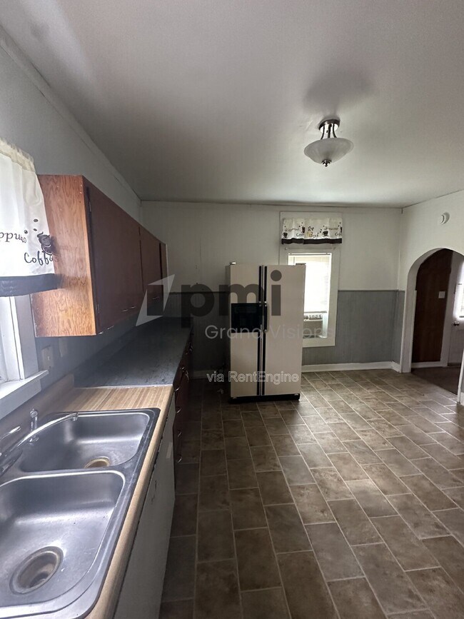 Foto del edificio - 2808 Champaign Ave