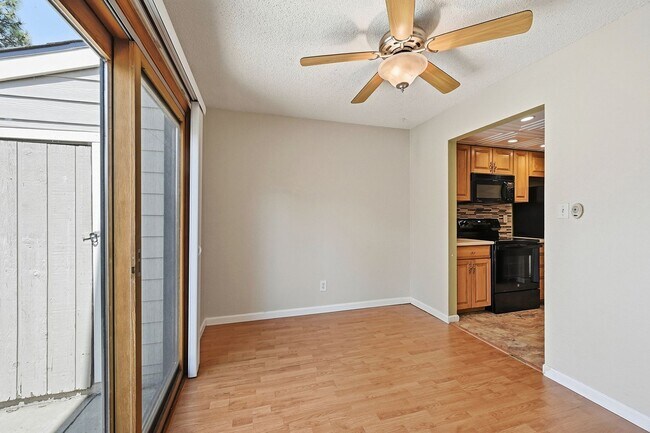 Foto del edificio - Spacious Townhome in Arvada