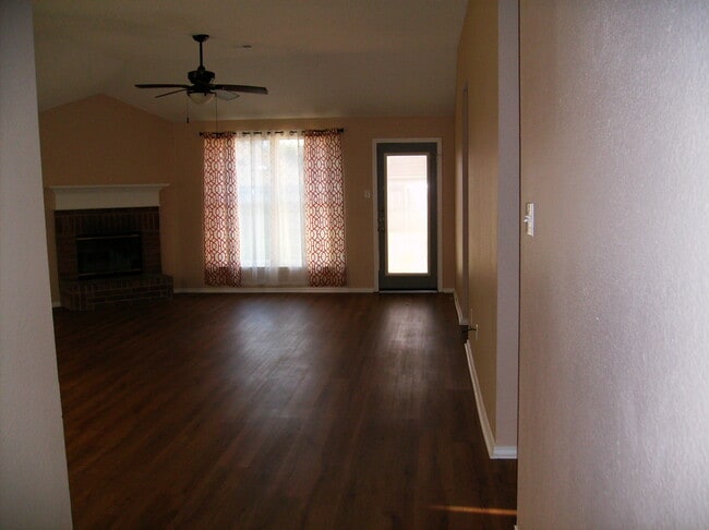 Foto del edificio - 414 Fleming St