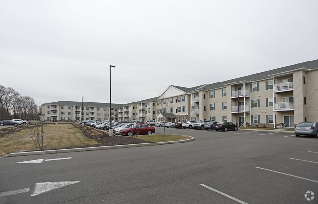 Foto del edificio - Lafayette Square Senior Apartments