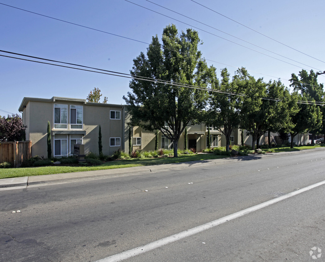 Primary Photo - Morningside Apartments