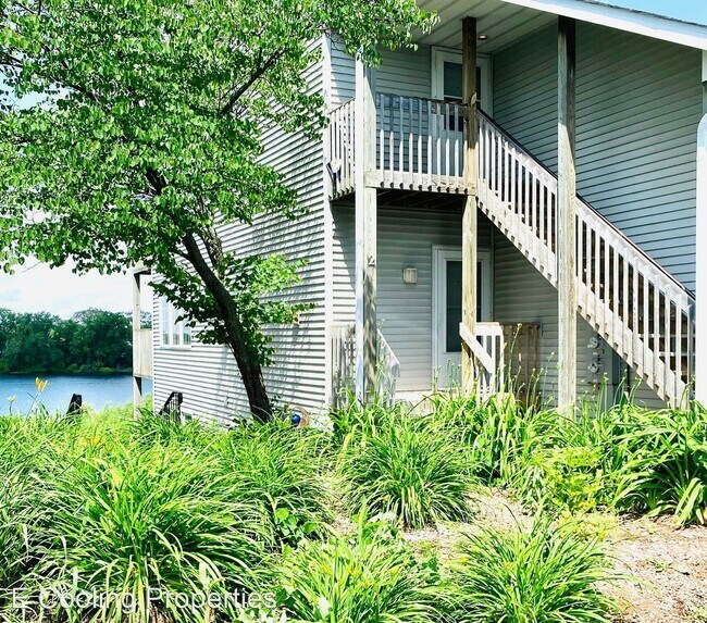 Building Photo - 2 br, 1 bath Apartment - 7250 N Alpine Rd