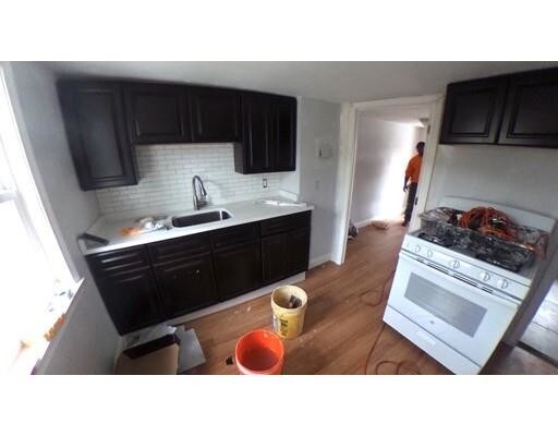 Foto del edificio - 11 Burns Ave