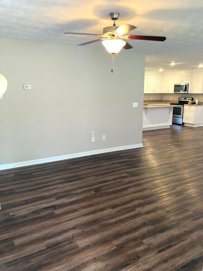 Foto del edificio - Charming 3 bed, 3 bath Home in Prime Augusta Location