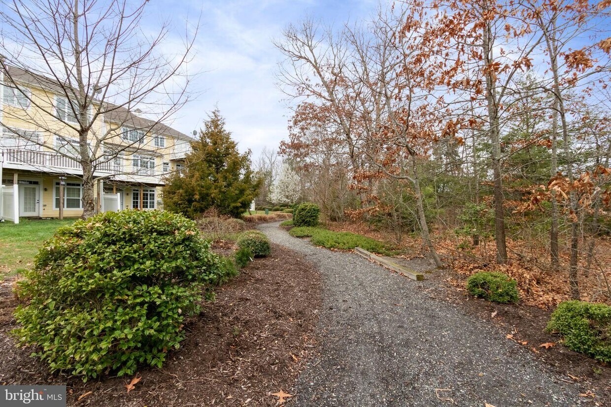 201 Monroe Point Dr, Colonial Beach, VA 22443 Townhome Rentals in