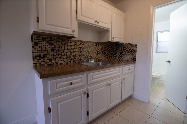 Foto del edificio - 400 SW 7th Ave