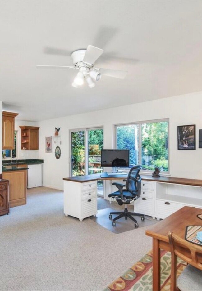 Foto del edificio - 14717 Carrier Ln
