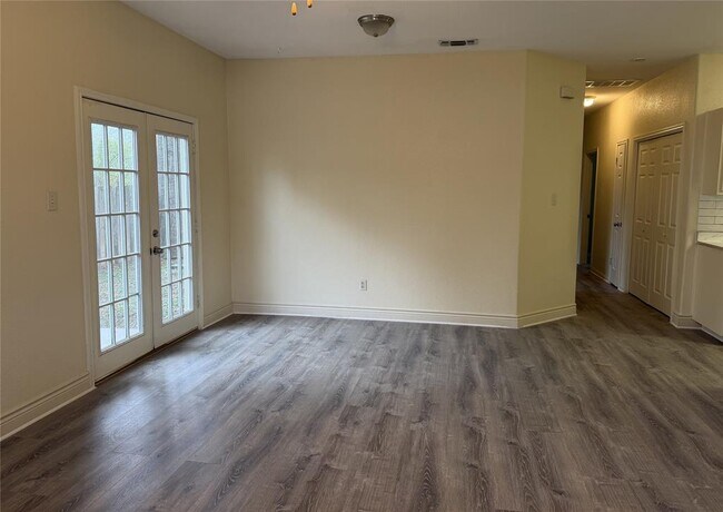 Foto del edificio - 1814 State Hwy 95