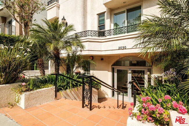Foto del edificio - 2030 S Bentley Ave