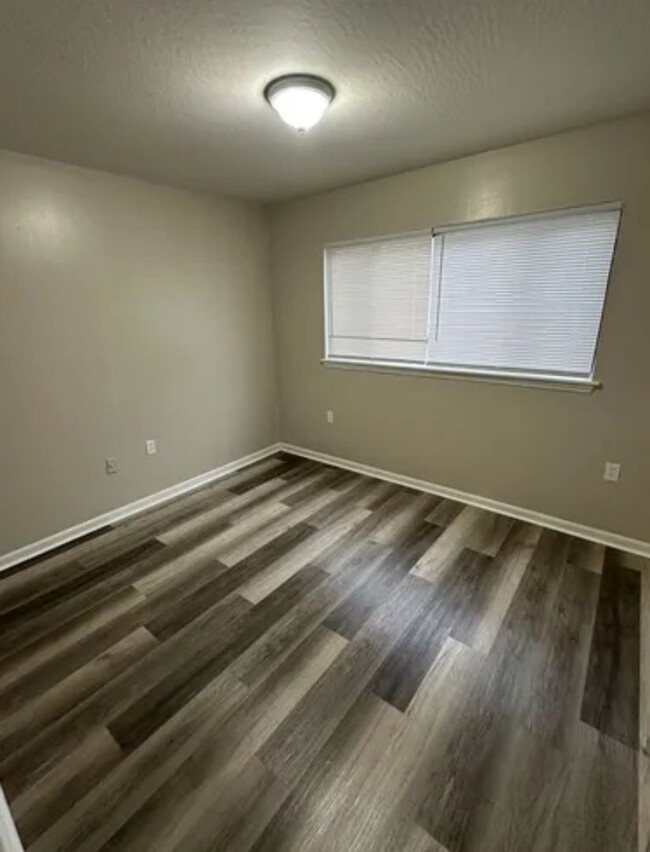 Building Photo - 3397 Morningside Dr