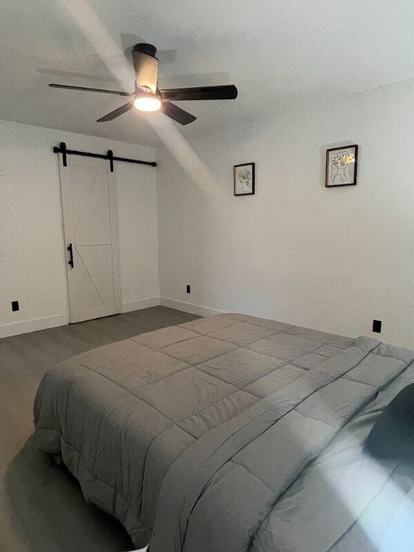 Foto del edificio - 634 Meadowvale Dr