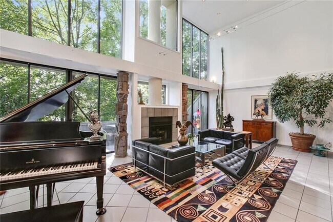 Foto del edificio - 2810 Northside Dr NW