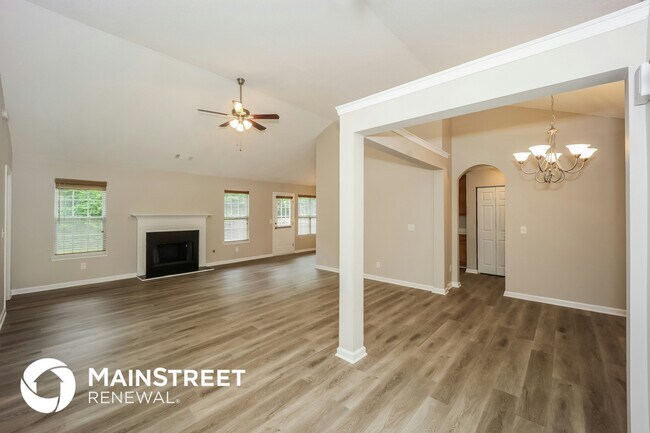 Building Photo - 5039 Larkspur Ln
