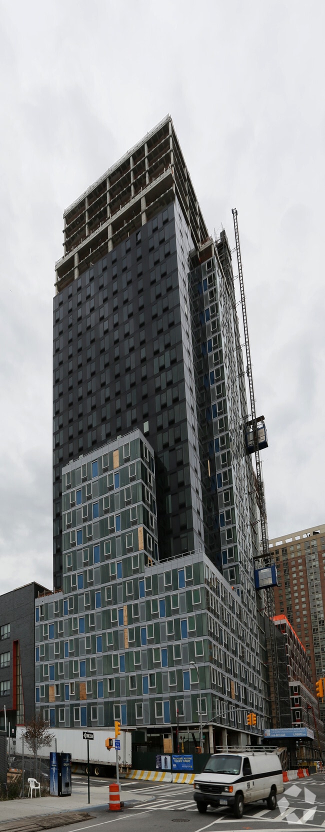 Hunter S Point South Crossing Apartments Long Island City Ny Building Photo Hunter S Point South Crossing