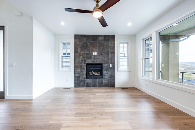 Foto del edificio - 11679 N Shoreline Dr