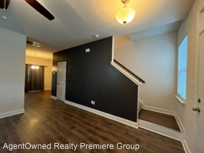 Foto del edificio - 2 br, 2.5 bath House - 110 Alston Lane